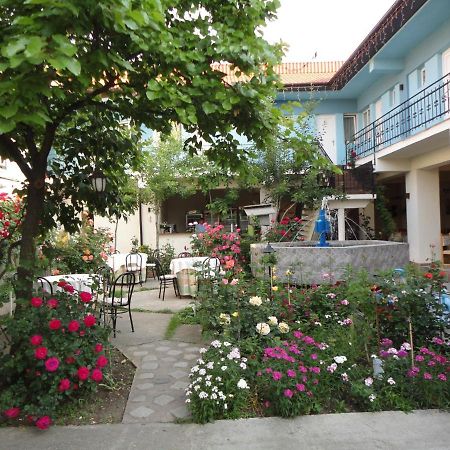 Hostel Tropical Drobeta Turnu Severin Extérieur photo